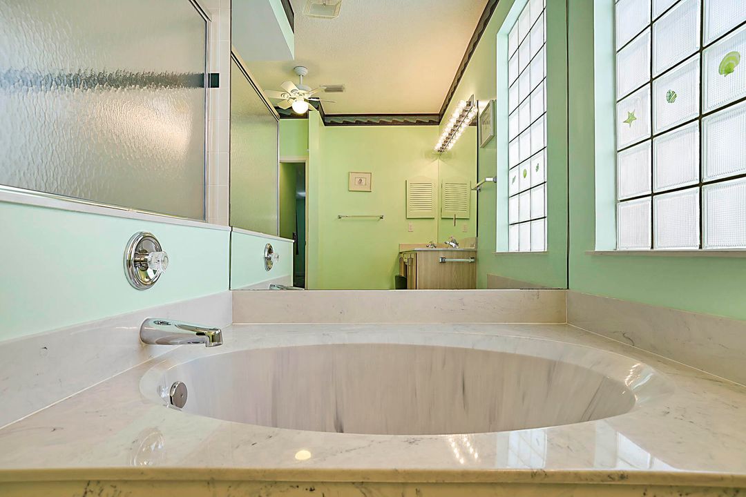 For Sale: $549,500 (3 beds, 2 baths, 1910 Square Feet)