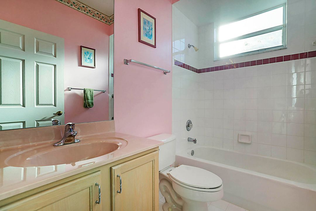 For Sale: $549,500 (3 beds, 2 baths, 1910 Square Feet)