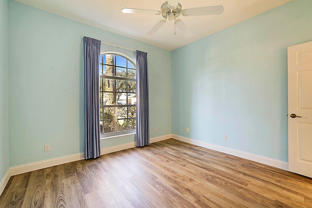 For Sale: $549,500 (3 beds, 2 baths, 1910 Square Feet)