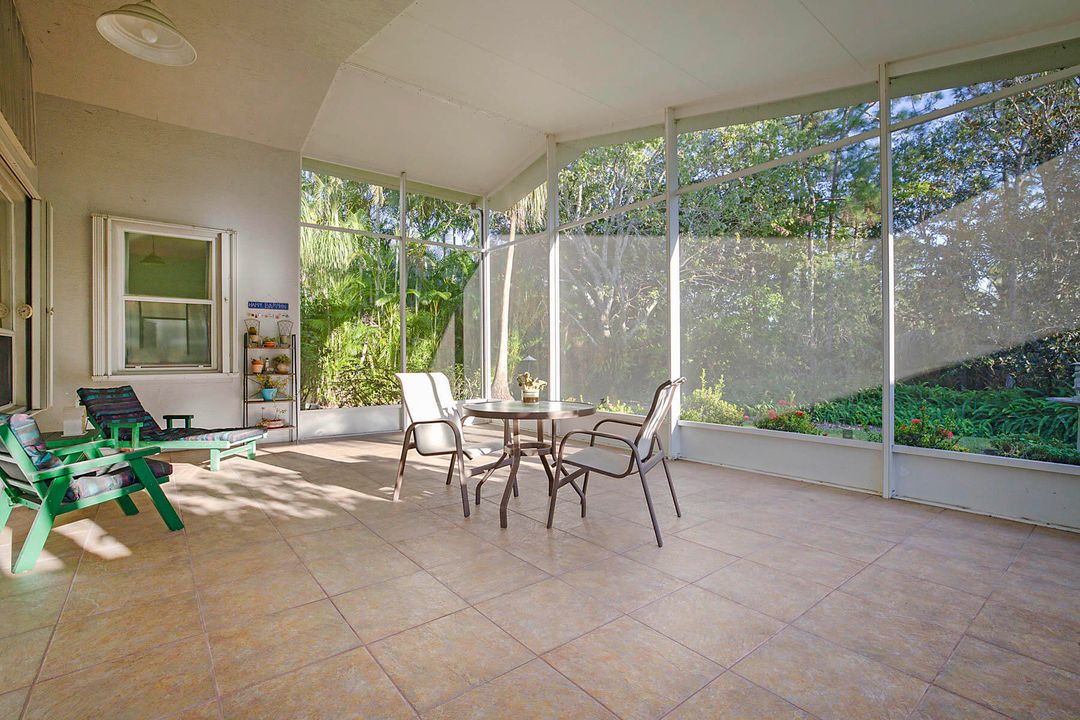 For Sale: $549,500 (3 beds, 2 baths, 1910 Square Feet)