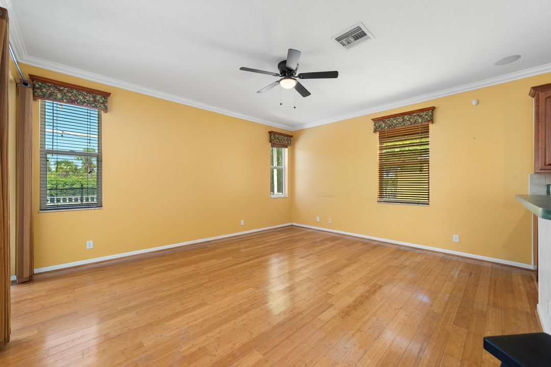 For Sale: $619,999 (5 beds, 3 baths, 2897 Square Feet)