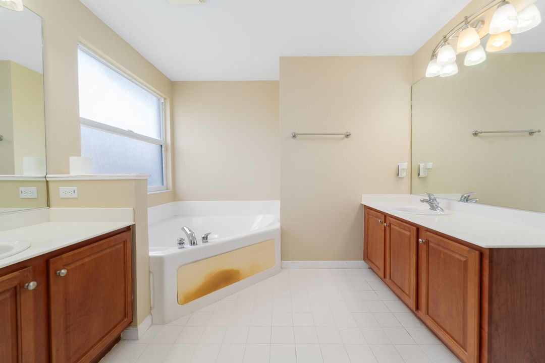 For Sale: $619,999 (5 beds, 3 baths, 2897 Square Feet)