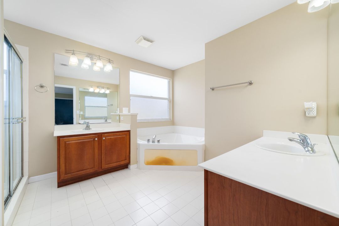 For Sale: $619,999 (5 beds, 3 baths, 2897 Square Feet)