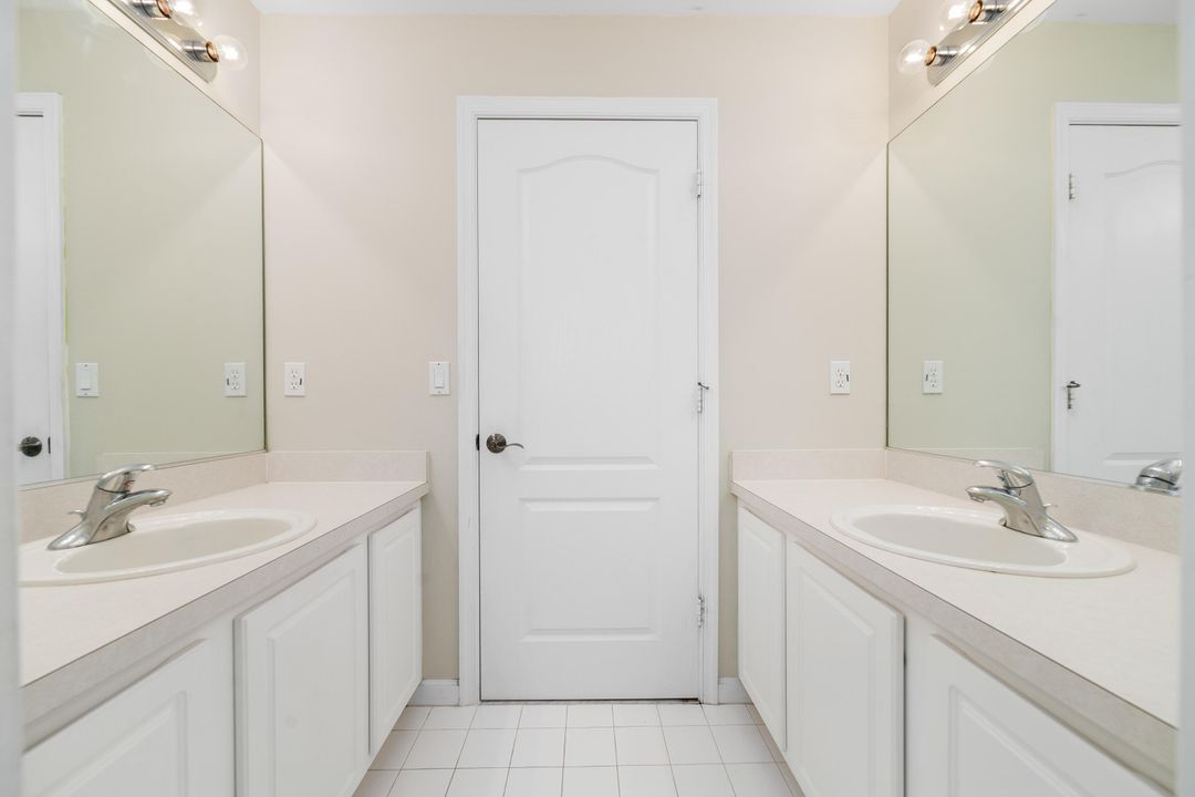 For Sale: $619,999 (5 beds, 3 baths, 2897 Square Feet)