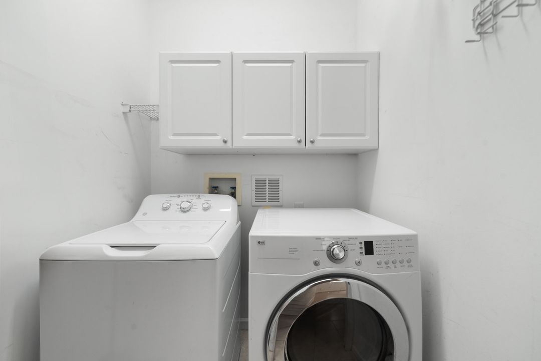 For Sale: $619,999 (5 beds, 3 baths, 2897 Square Feet)