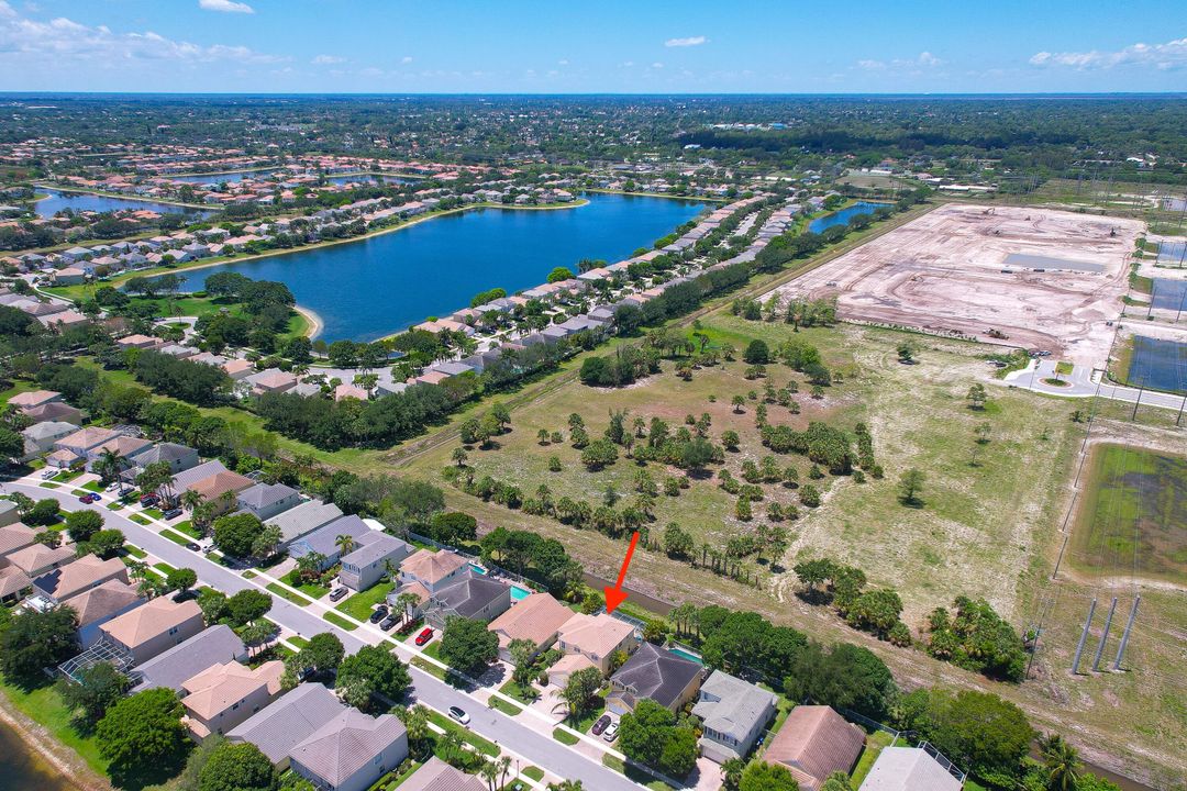 For Sale: $619,999 (5 beds, 3 baths, 2897 Square Feet)