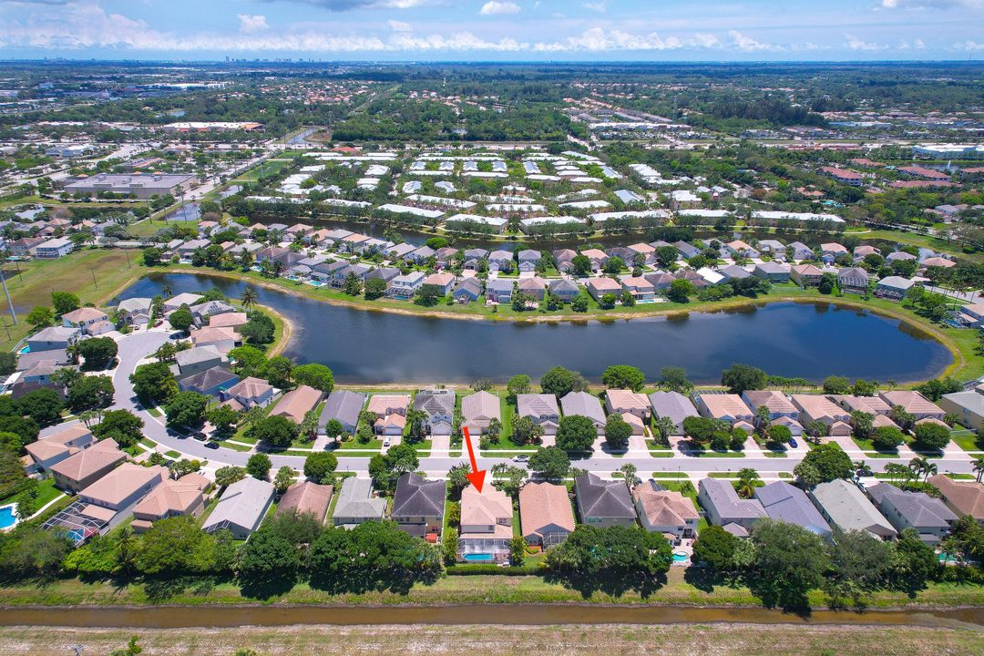 For Sale: $619,999 (5 beds, 3 baths, 2897 Square Feet)