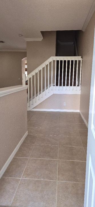 出租: $3,400 (3 贝兹, 2 浴室, 1507 平方英尺)