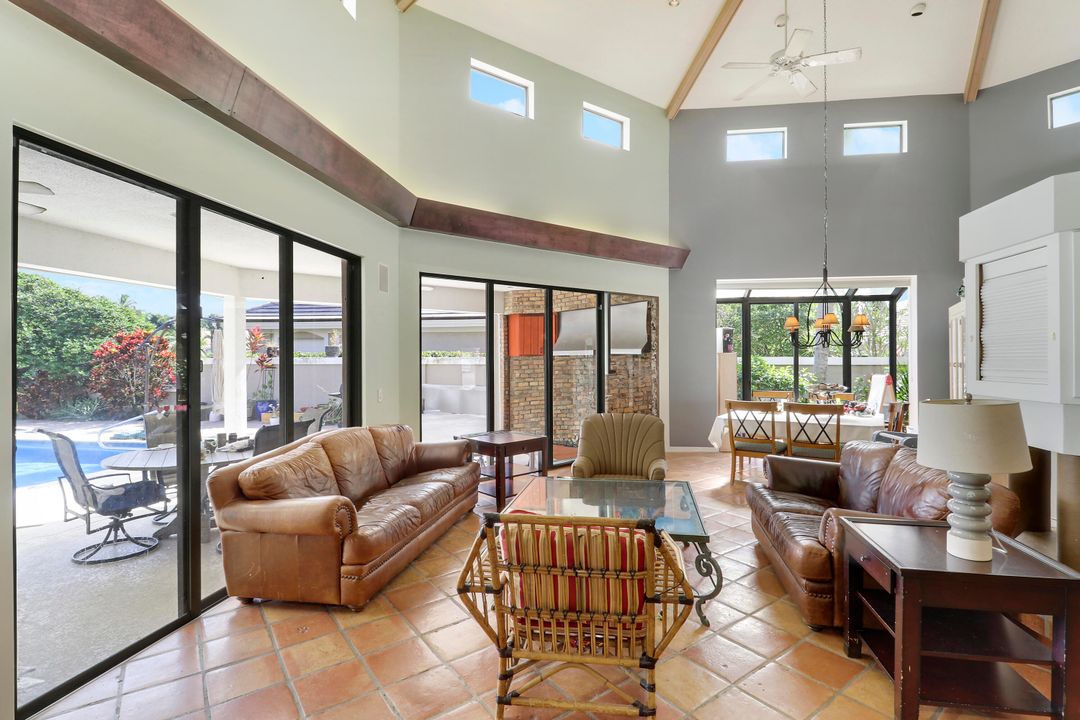 For Sale: $2,775,000 (4 beds, 5 baths, 3567 Square Feet)