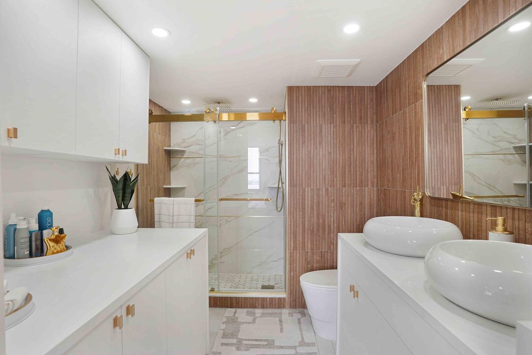 待售: $895,000 (2 贝兹, 2 浴室, 1330 平方英尺)