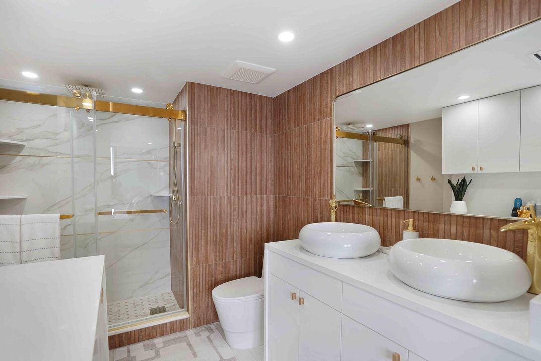 待售: $895,000 (2 贝兹, 2 浴室, 1330 平方英尺)