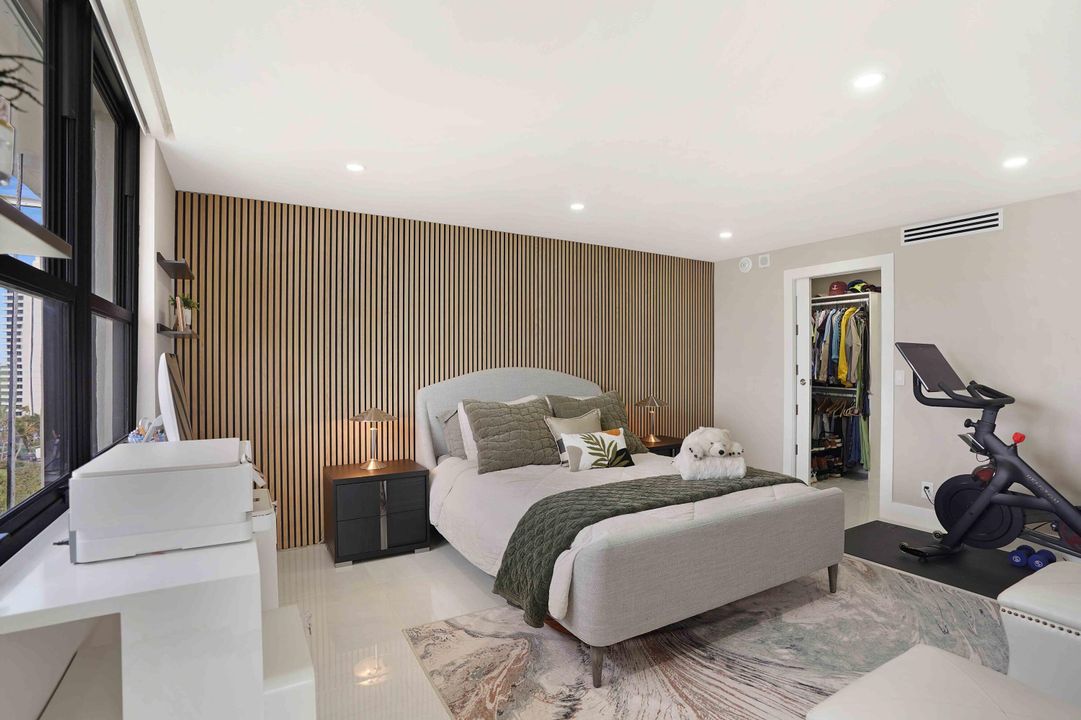 待售: $895,000 (2 贝兹, 2 浴室, 1330 平方英尺)