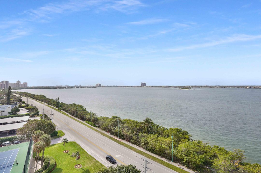 待售: $895,000 (2 贝兹, 2 浴室, 1330 平方英尺)