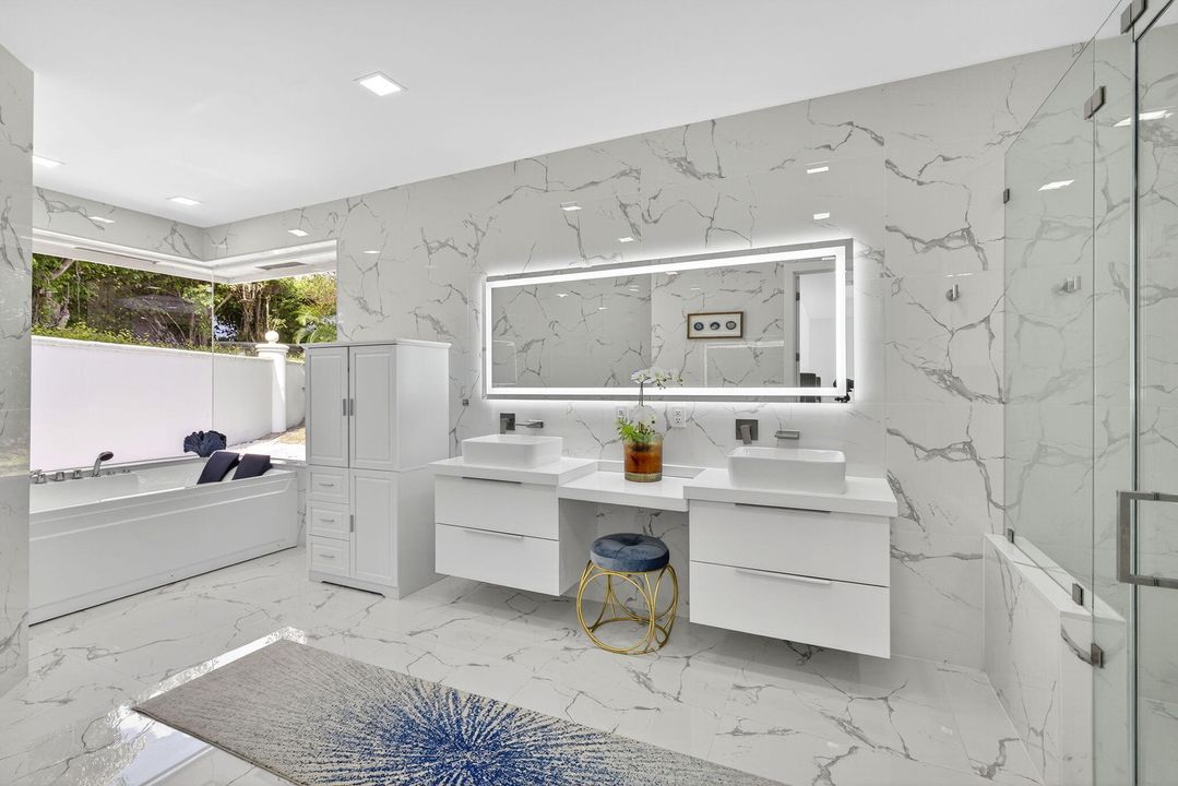 For Sale: $3,795,000 (6 beds, 6 baths, 4115 Square Feet)