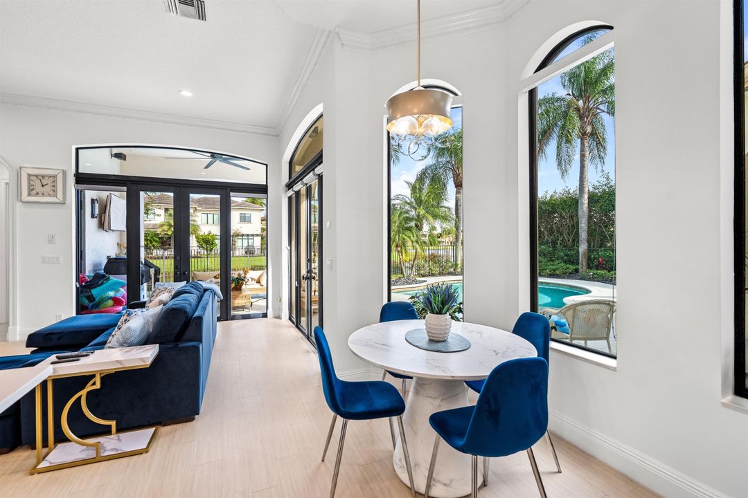 For Sale: $3,495,000 (7 beds, 6 baths, 5505 Square Feet)