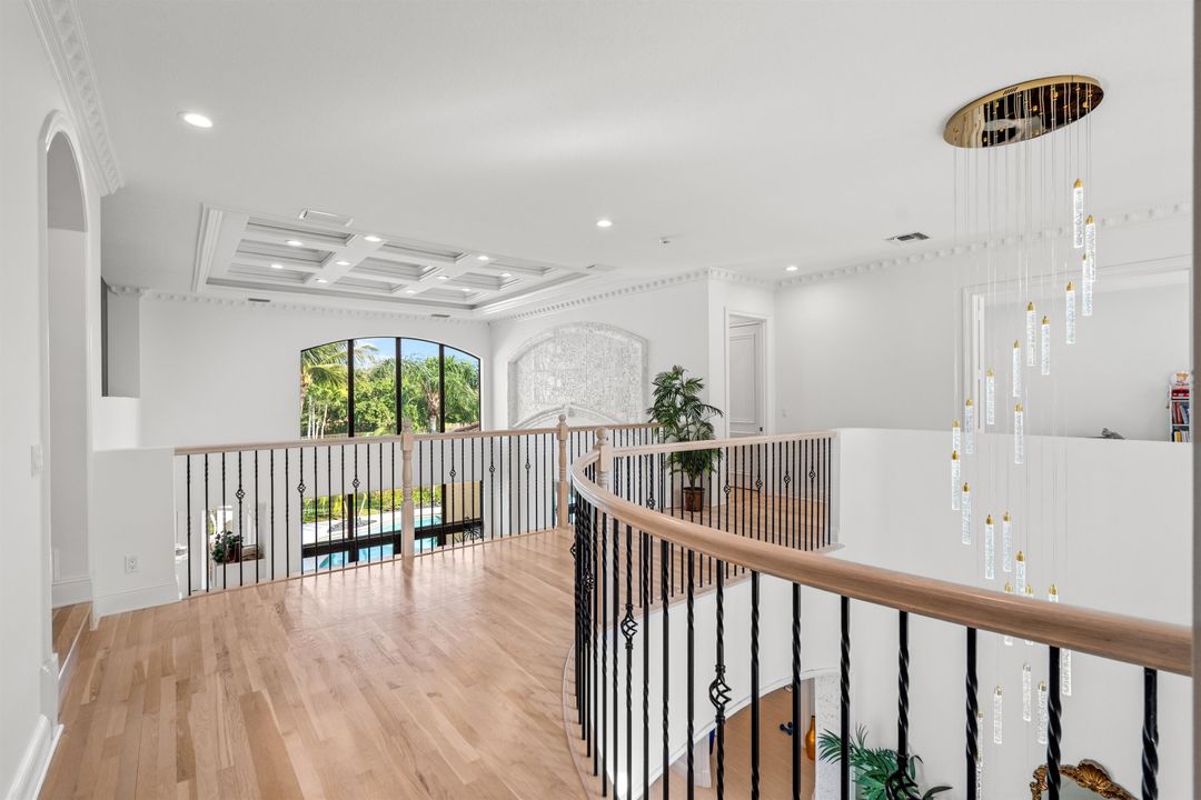 For Sale: $3,495,000 (7 beds, 6 baths, 5505 Square Feet)