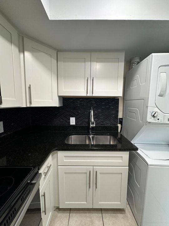 В аренду: $1,175 (1 спален, 1 ванн, 700 Квадратных фут)