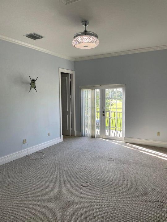 出租: $4,000 (3 贝兹, 3 浴室, 2291 平方英尺)