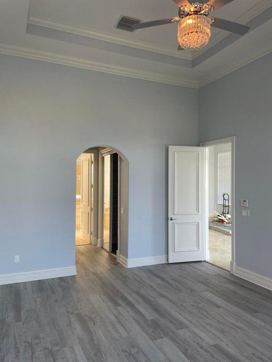 出租: $4,000 (3 贝兹, 3 浴室, 2291 平方英尺)