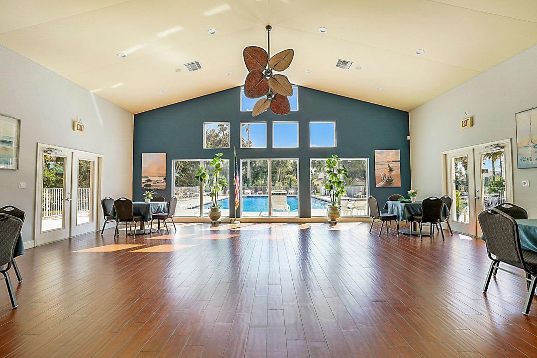 For Sale: $549,500 (3 beds, 2 baths, 1910 Square Feet)