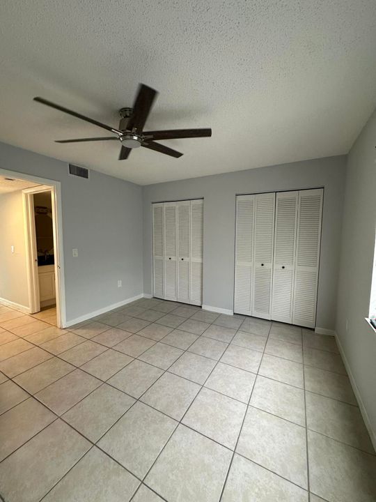 В аренду: $1,175 (1 спален, 1 ванн, 700 Квадратных фут)