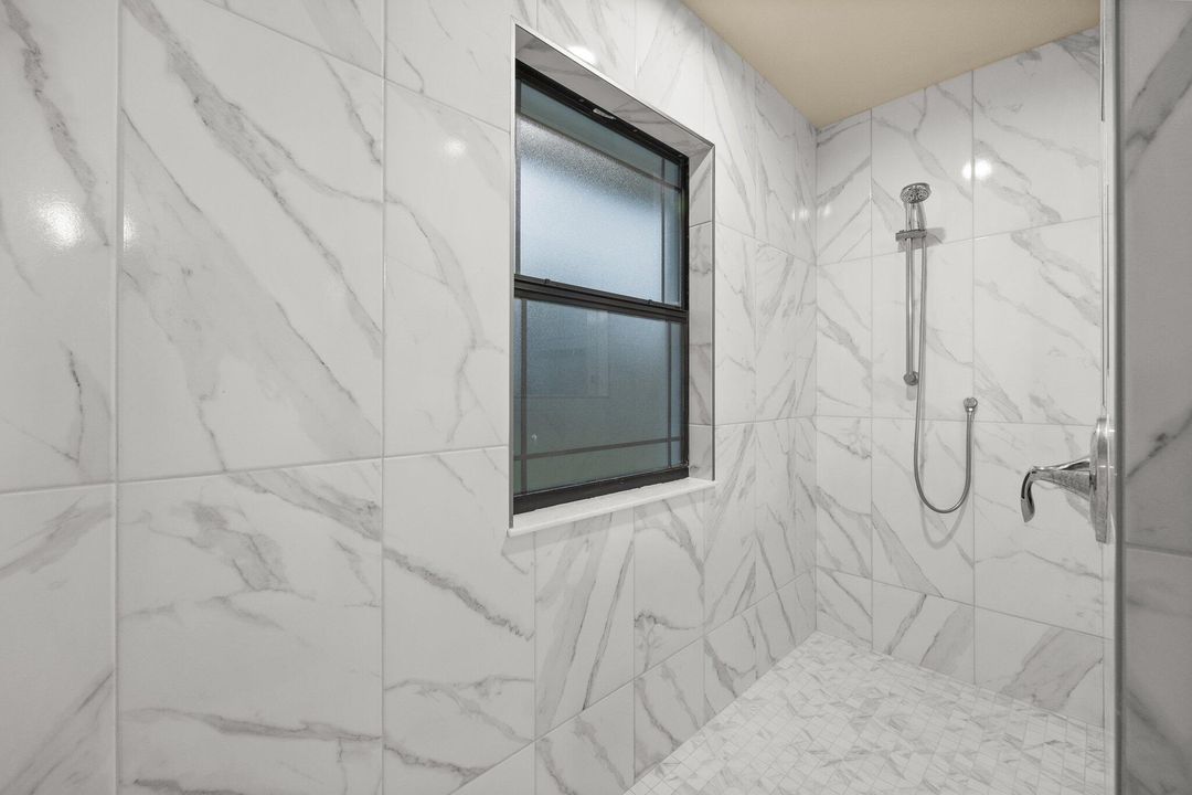 待售: $849,999 (3 贝兹, 2 浴室, 2246 平方英尺)