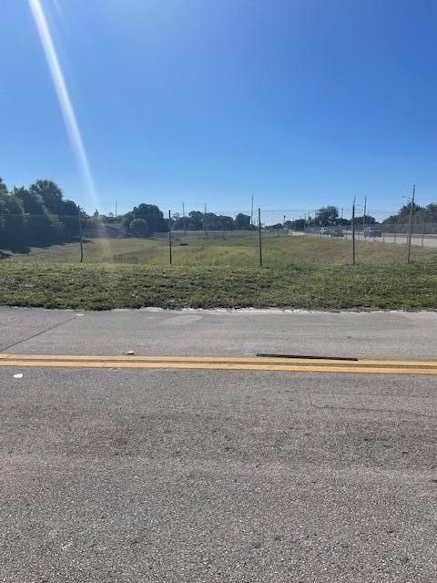 合同活跃: $27,000 (0 贝兹, 0 浴室, 0 平方英尺)