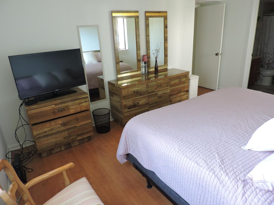 En Renta: $2,100 (2 camas, 2 baños, 1000 Pies cuadrados)