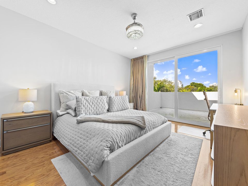 Active With Contract: $649,000 (2 beds, 2 baths, 1631 Square Feet)