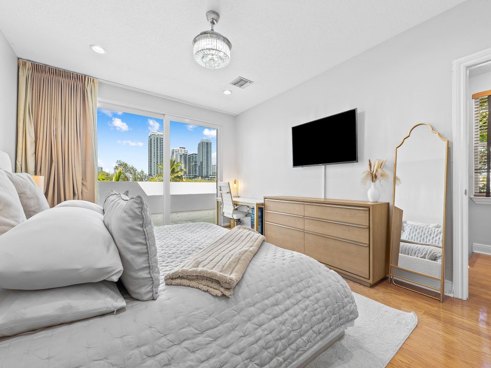 Active With Contract: $649,000 (2 beds, 2 baths, 1631 Square Feet)