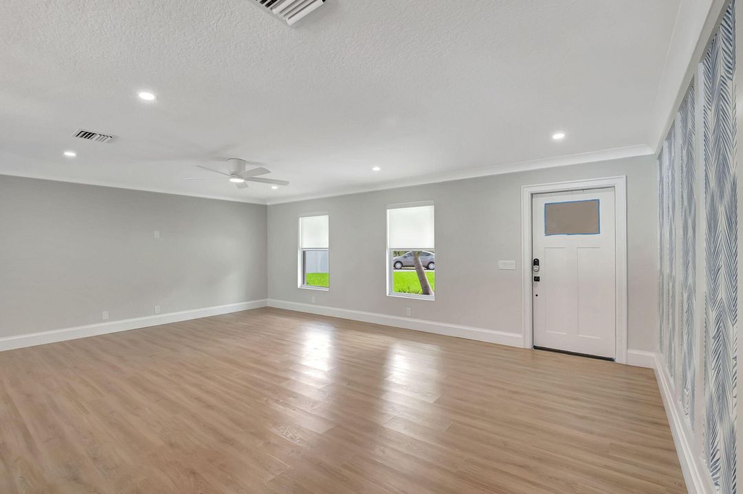 For Rent: $7,450 (3 beds, 2 baths, 1890 Square Feet)