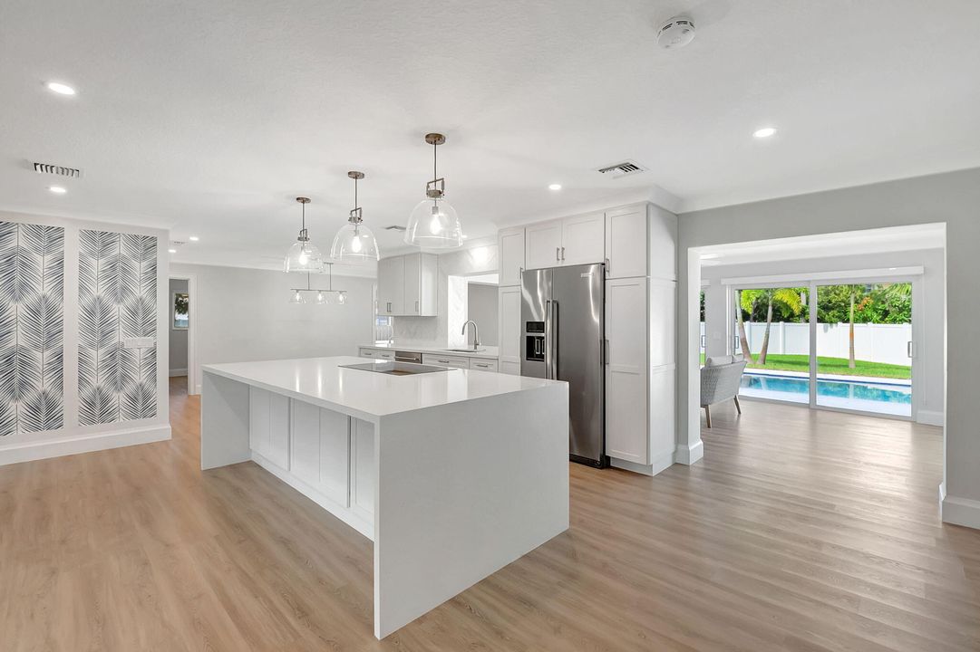 For Rent: $7,450 (3 beds, 2 baths, 1890 Square Feet)