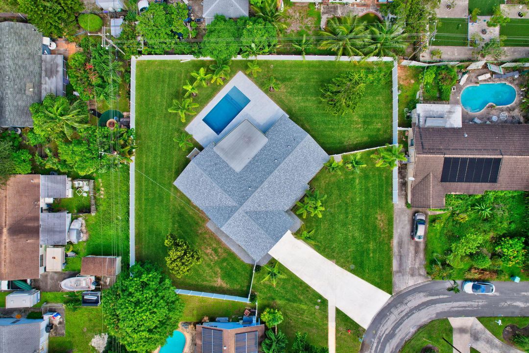 For Rent: $7,450 (3 beds, 2 baths, 1890 Square Feet)