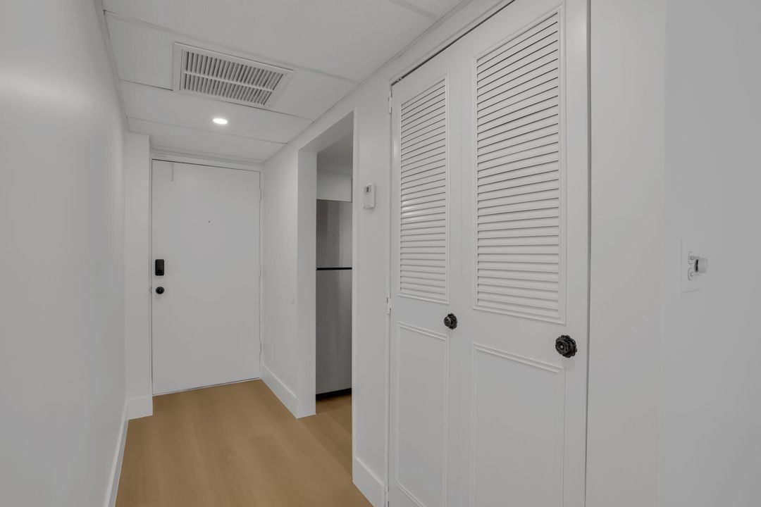 For Sale: $119,000 (1 beds, 1 baths, 750 Square Feet)