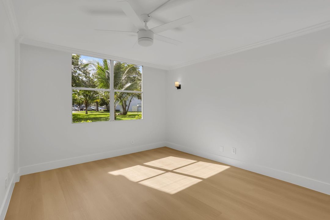 For Sale: $119,000 (1 beds, 1 baths, 750 Square Feet)