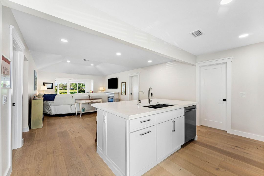 For Sale: $615,000 (2 beds, 2 baths, 1606 Square Feet)