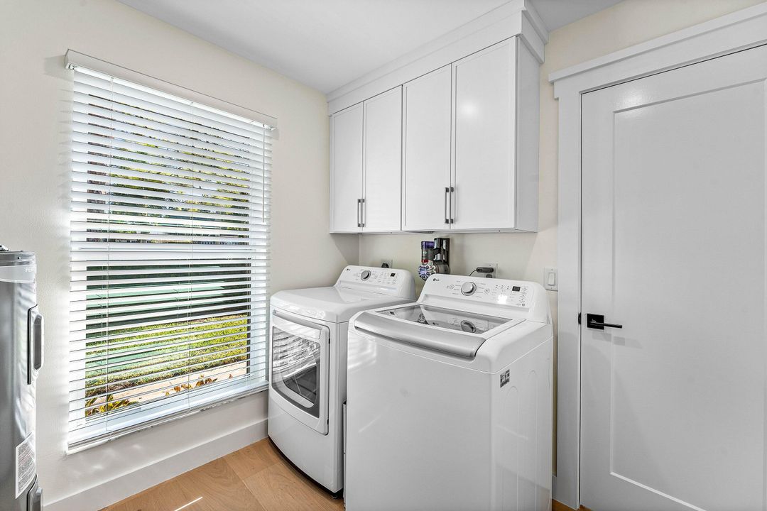 For Sale: $615,000 (2 beds, 2 baths, 1606 Square Feet)