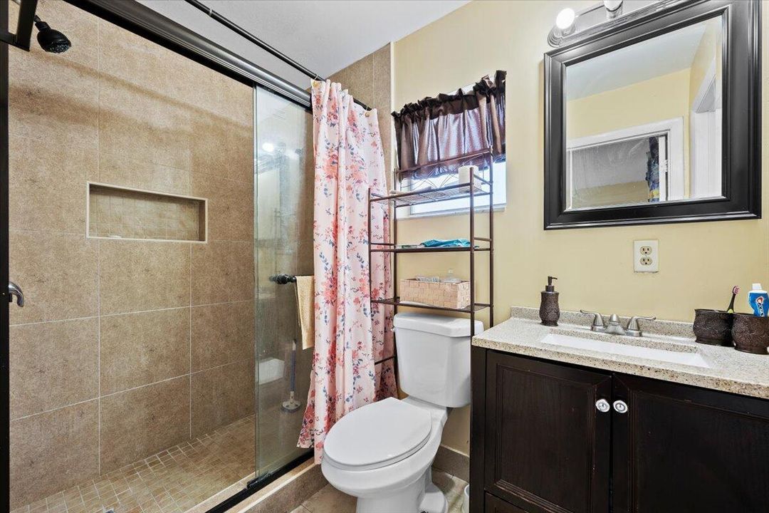 待售: $550,000 (4 贝兹, 3 浴室, 1848 平方英尺)