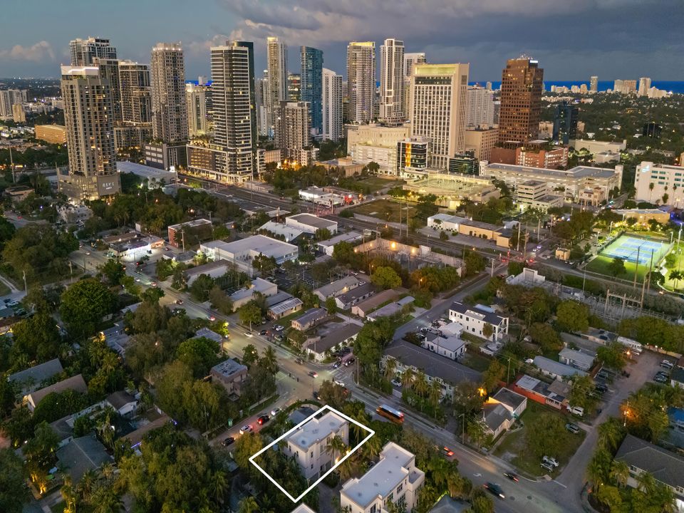 Active With Contract: $649,000 (2 beds, 2 baths, 1631 Square Feet)