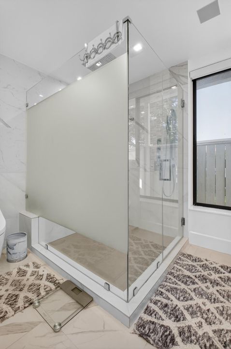 待售: $289,000 (1 贝兹, 1 浴室, 1104 平方英尺)