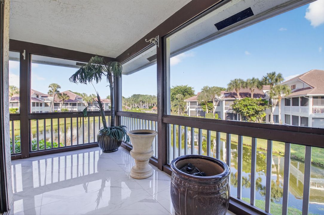 待售: $289,000 (1 贝兹, 1 浴室, 1104 平方英尺)