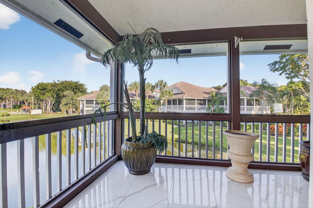 待售: $289,000 (1 贝兹, 1 浴室, 1104 平方英尺)