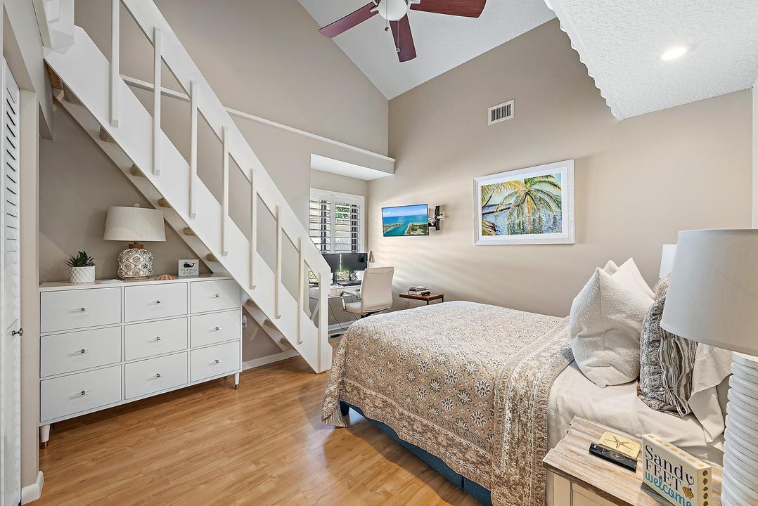 合同活跃: $1,199,000 (3 贝兹, 2 浴室, 2186 平方英尺)