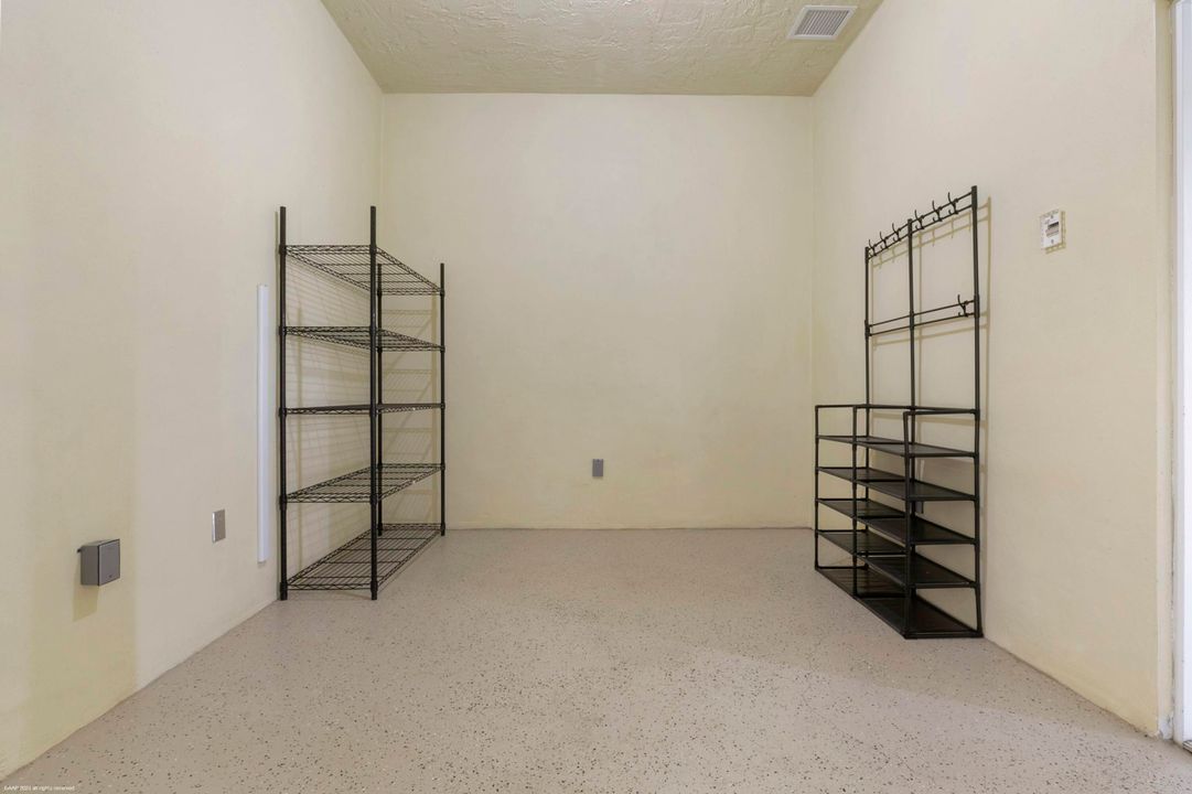 For Rent: $45,000 (4 beds, 3 baths, 2855 Square Feet)