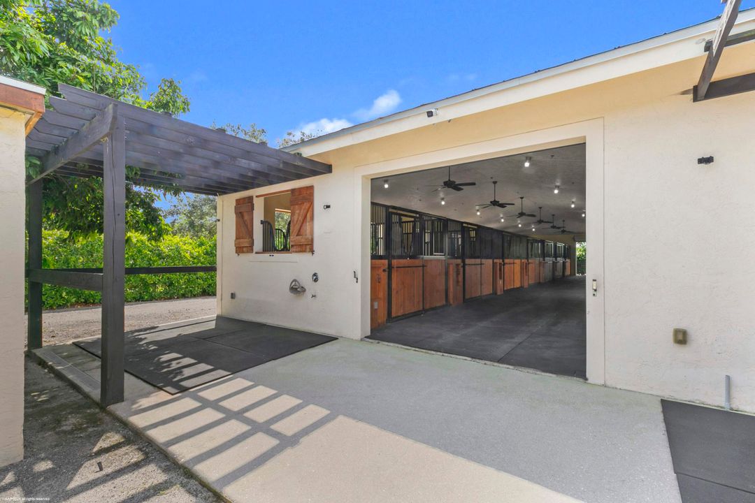 For Rent: $45,000 (4 beds, 3 baths, 2855 Square Feet)