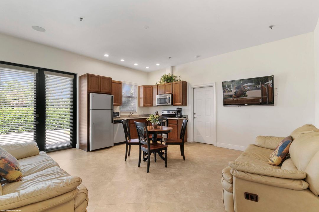 For Rent: $45,000 (4 beds, 3 baths, 2855 Square Feet)