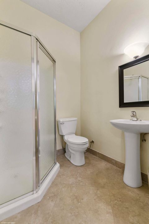 For Rent: $45,000 (4 beds, 3 baths, 2855 Square Feet)