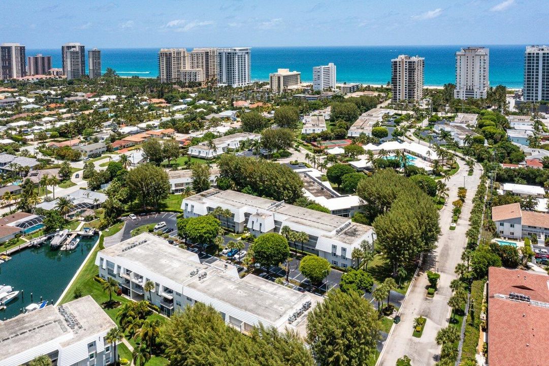 Activo con contrato: $2,050 (2 camas, 2 baños, 1143 Pies cuadrados)