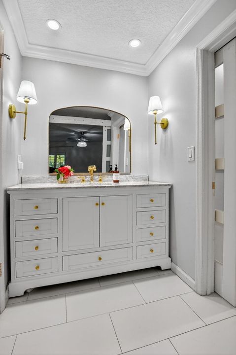 For Sale: $724,900 (3 beds, 3 baths, 1940 Square Feet)