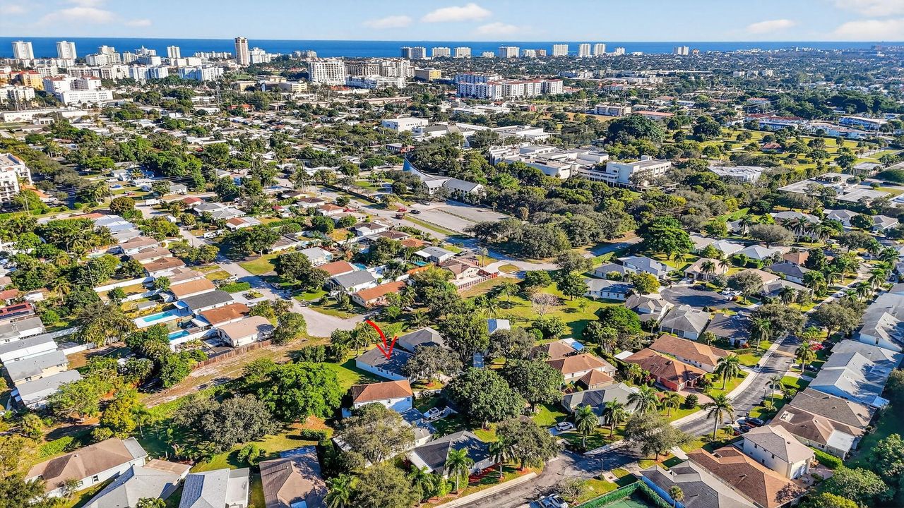 For Sale: $724,900 (3 beds, 3 baths, 1940 Square Feet)